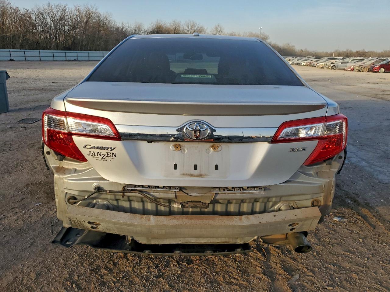 2012 TOYOTA CAMRY BASE photo 6