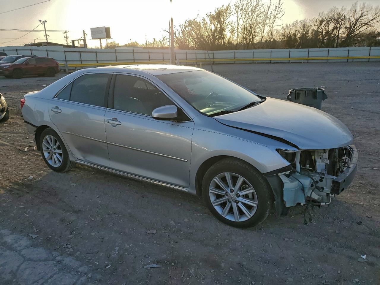 2012 TOYOTA CAMRY BASE photo 4