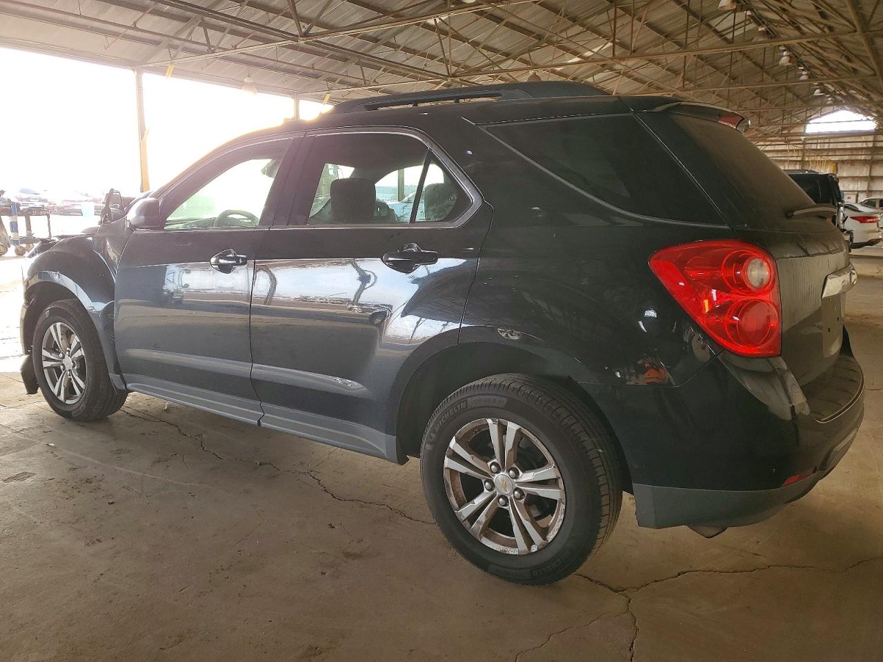 2015 CHEVROLET EQUINOX LT photo 2