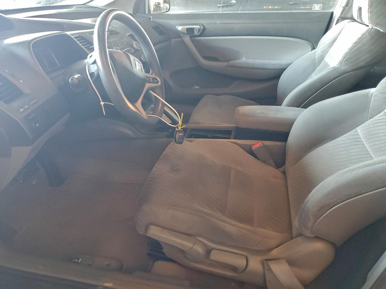 2010 HONDA CIVIC LX photo 7