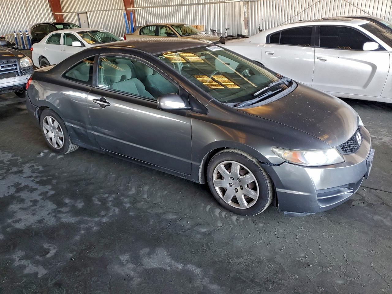 2010 HONDA CIVIC LX photo 4