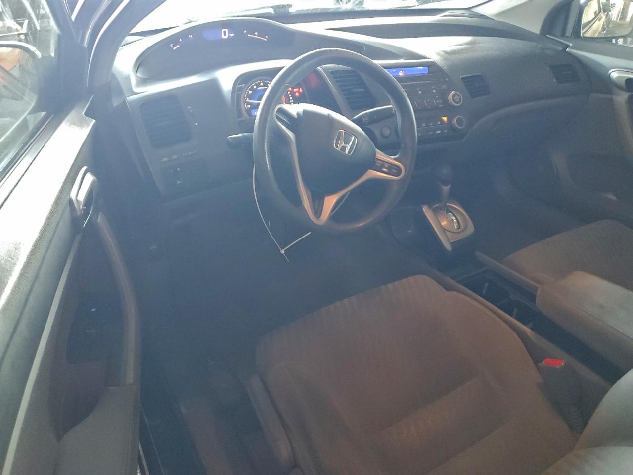 2010 HONDA CIVIC LX photo 8
