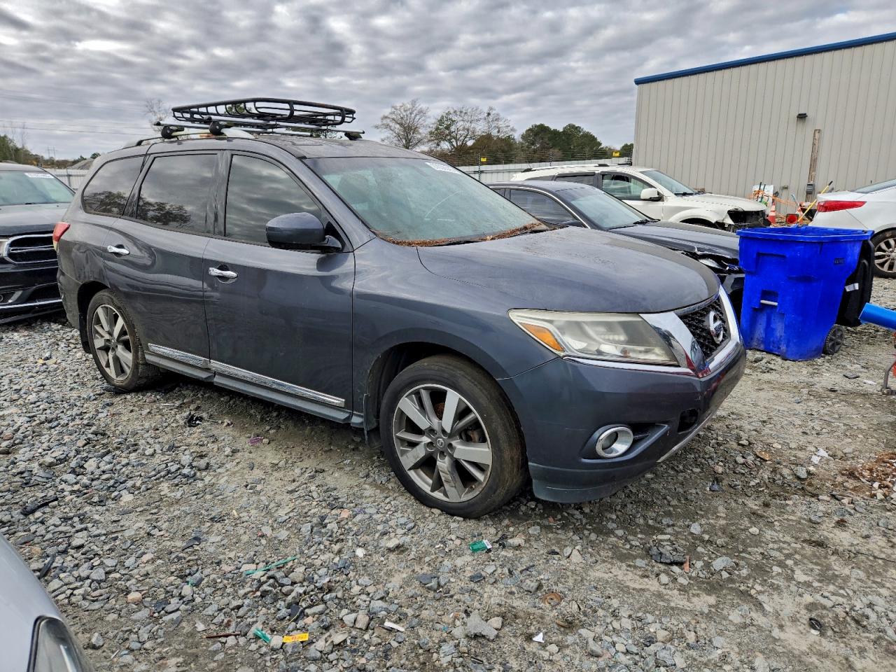 2013 NISSAN PATHFINDER S photo 4