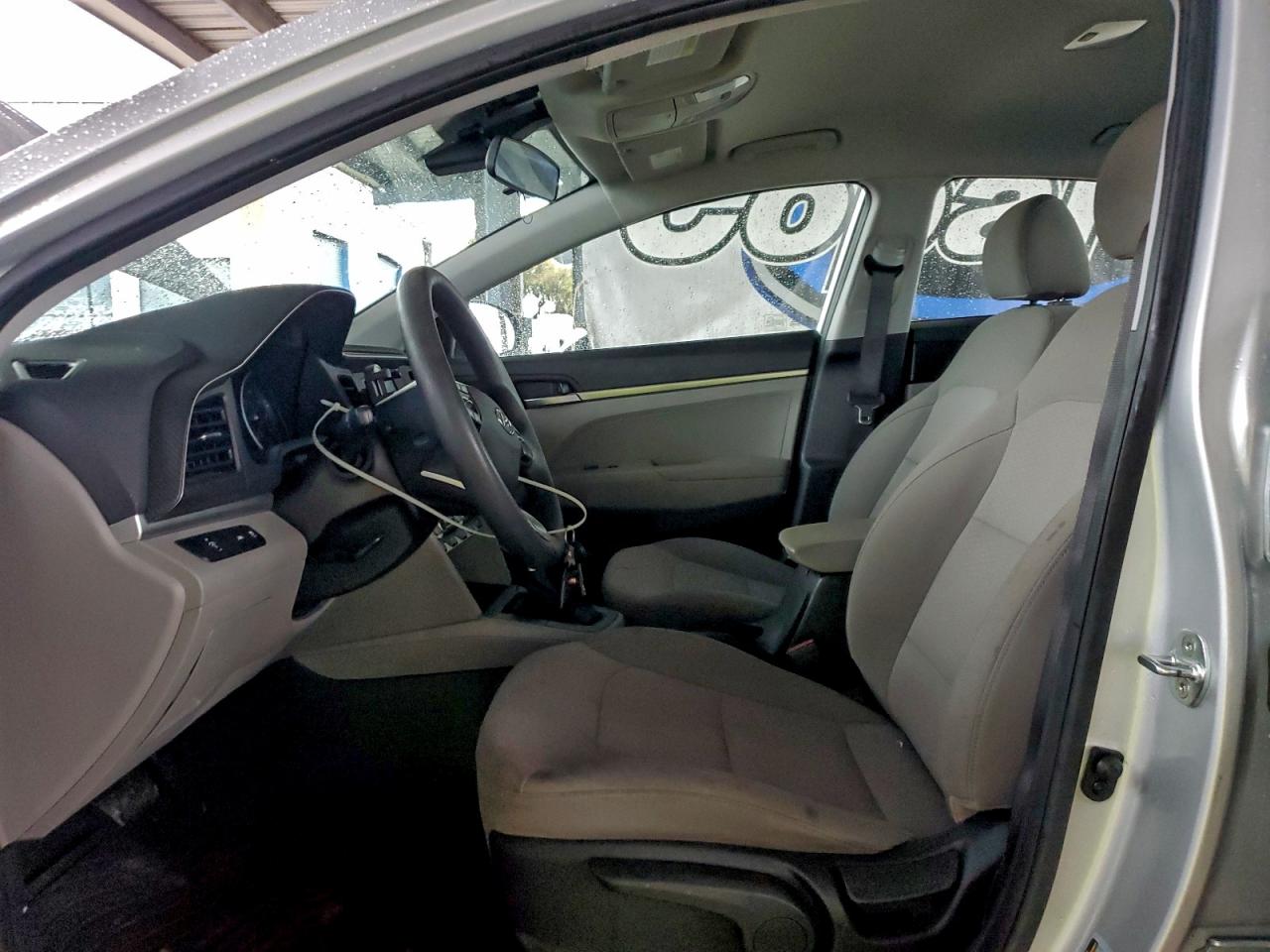 2020 HYUNDAI ELANTRA SE photo 7