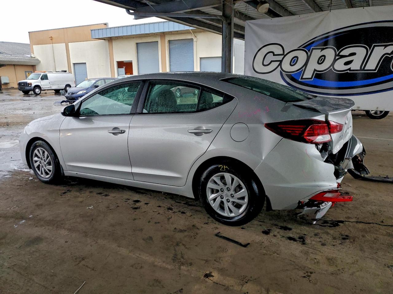 2020 HYUNDAI ELANTRA SE photo 2