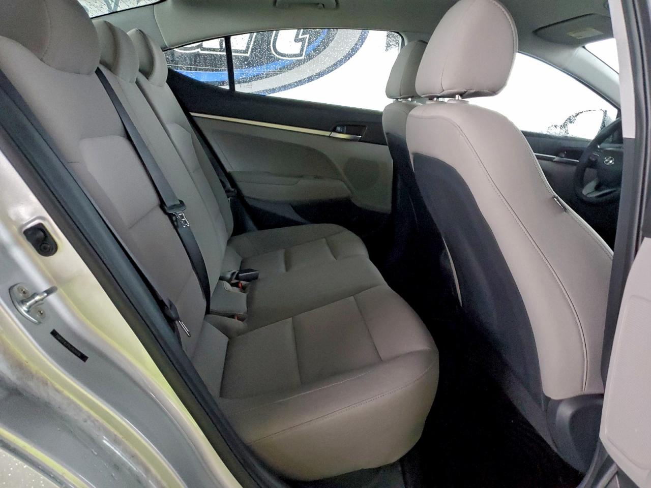 2020 HYUNDAI ELANTRA SE photo 10