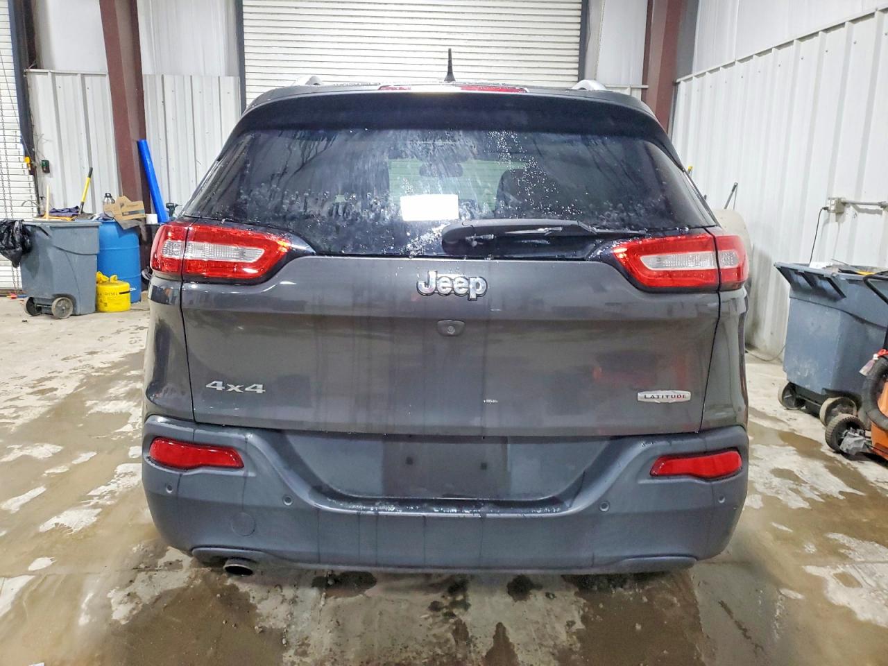 2017 JEEP CHEROKEE LATITUDE photo 6