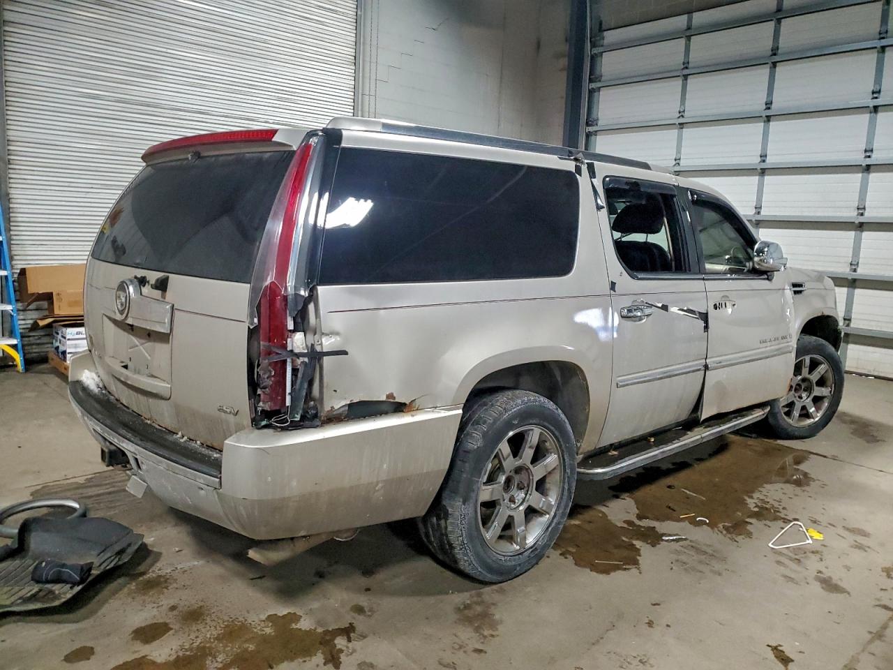2007 CADILLAC ESCALADE ESV photo 3
