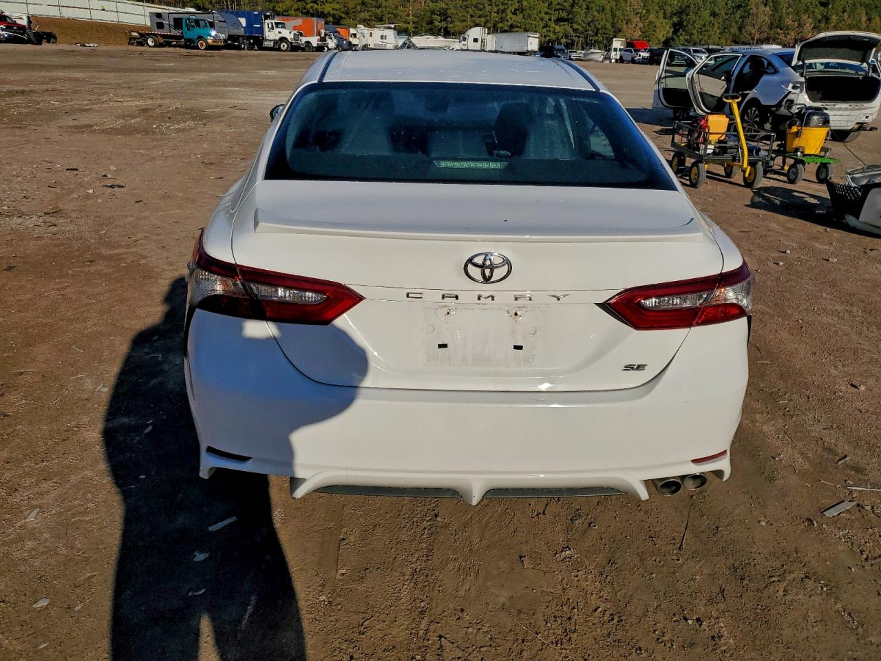 2018 TOYOTA CAMRY photo 11