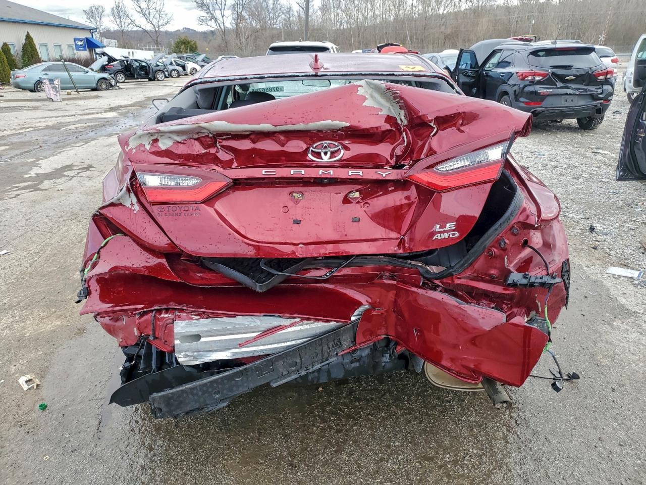 2022 TOYOTA CAMRY LE photo 6