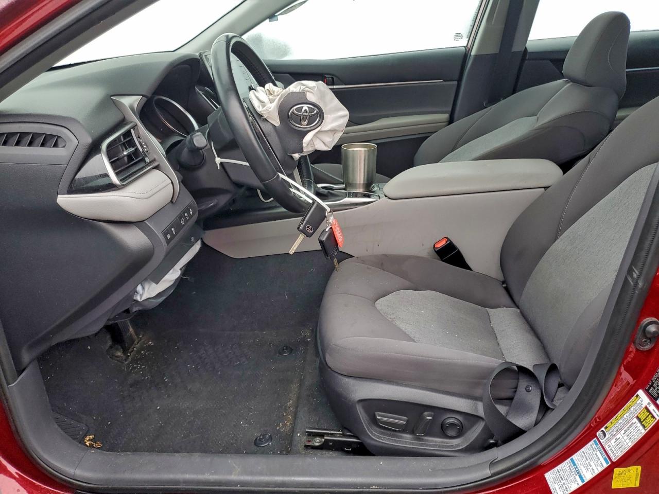 2022 TOYOTA CAMRY LE photo 7