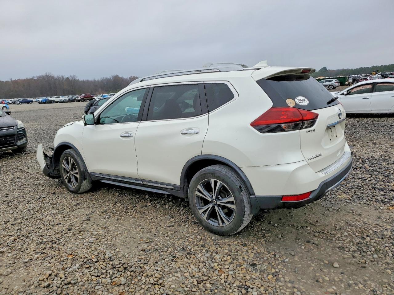 2018 NISSAN ROGUE S photo 2