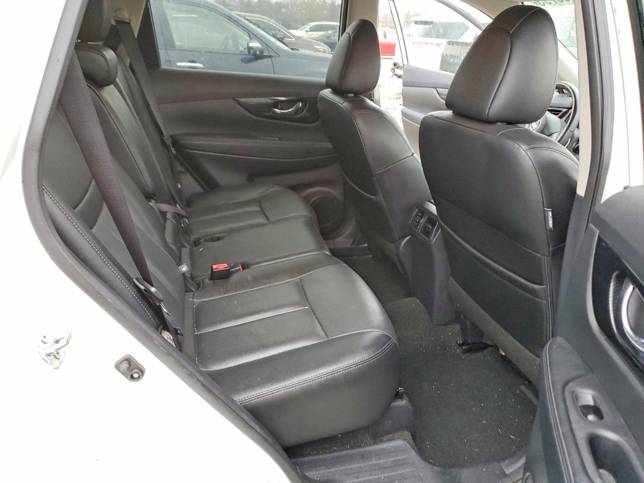 2018 NISSAN ROGUE S photo 11