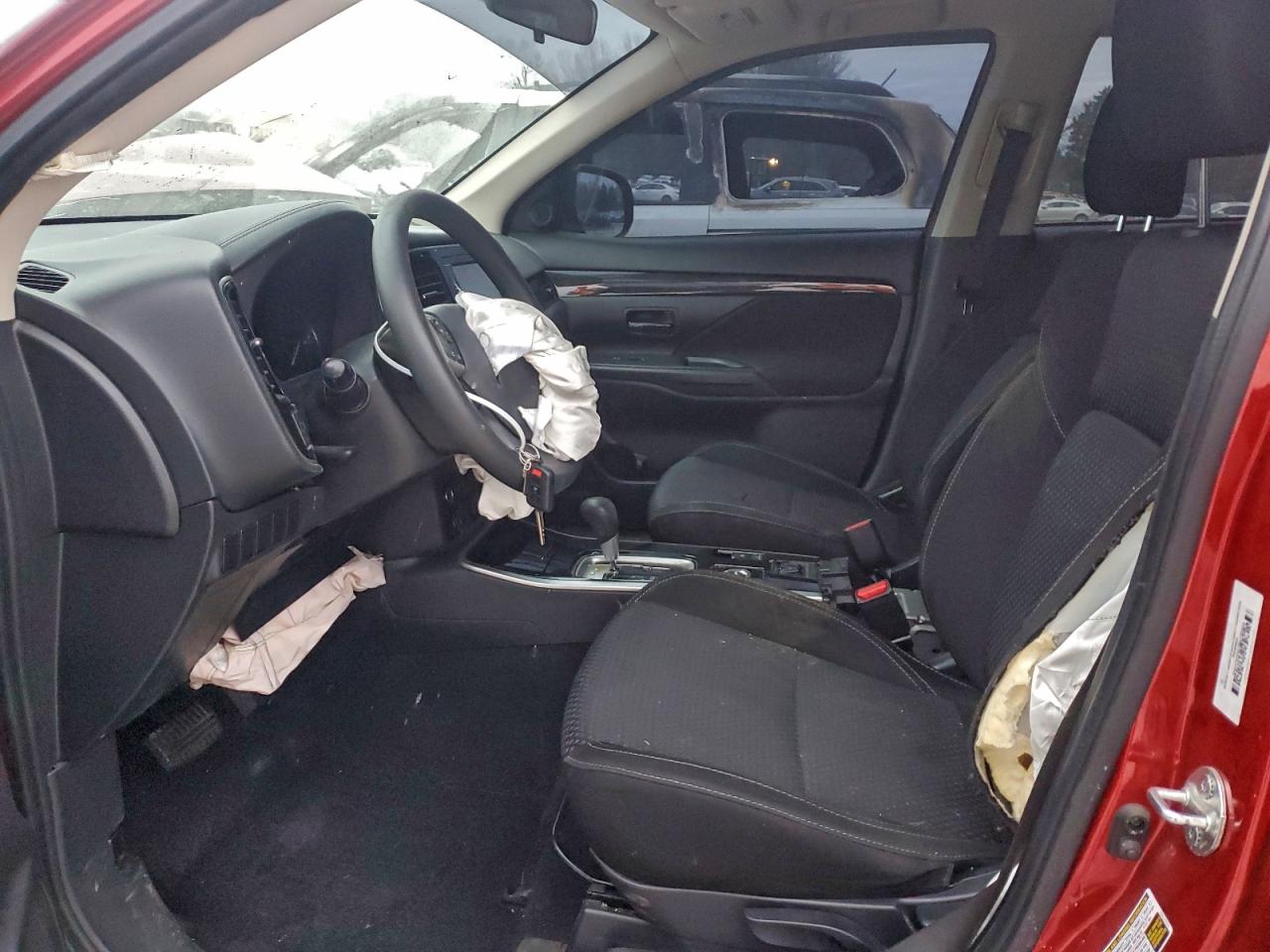 2019 MITSUBISHI OUTLANDER SE photo 7