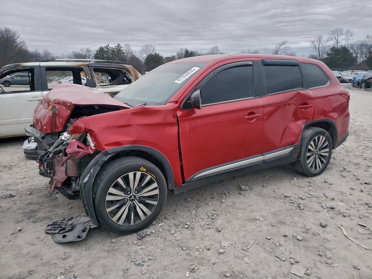 2019 MITSUBISHI OUTLANDER