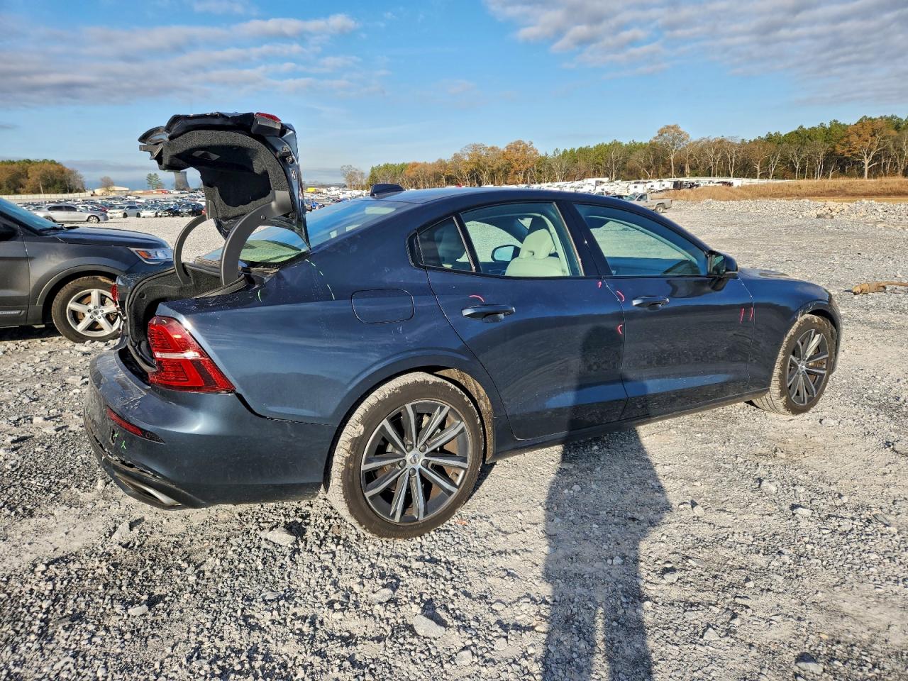 2021 VOLVO S60 T5 R-DESIGN photo 3