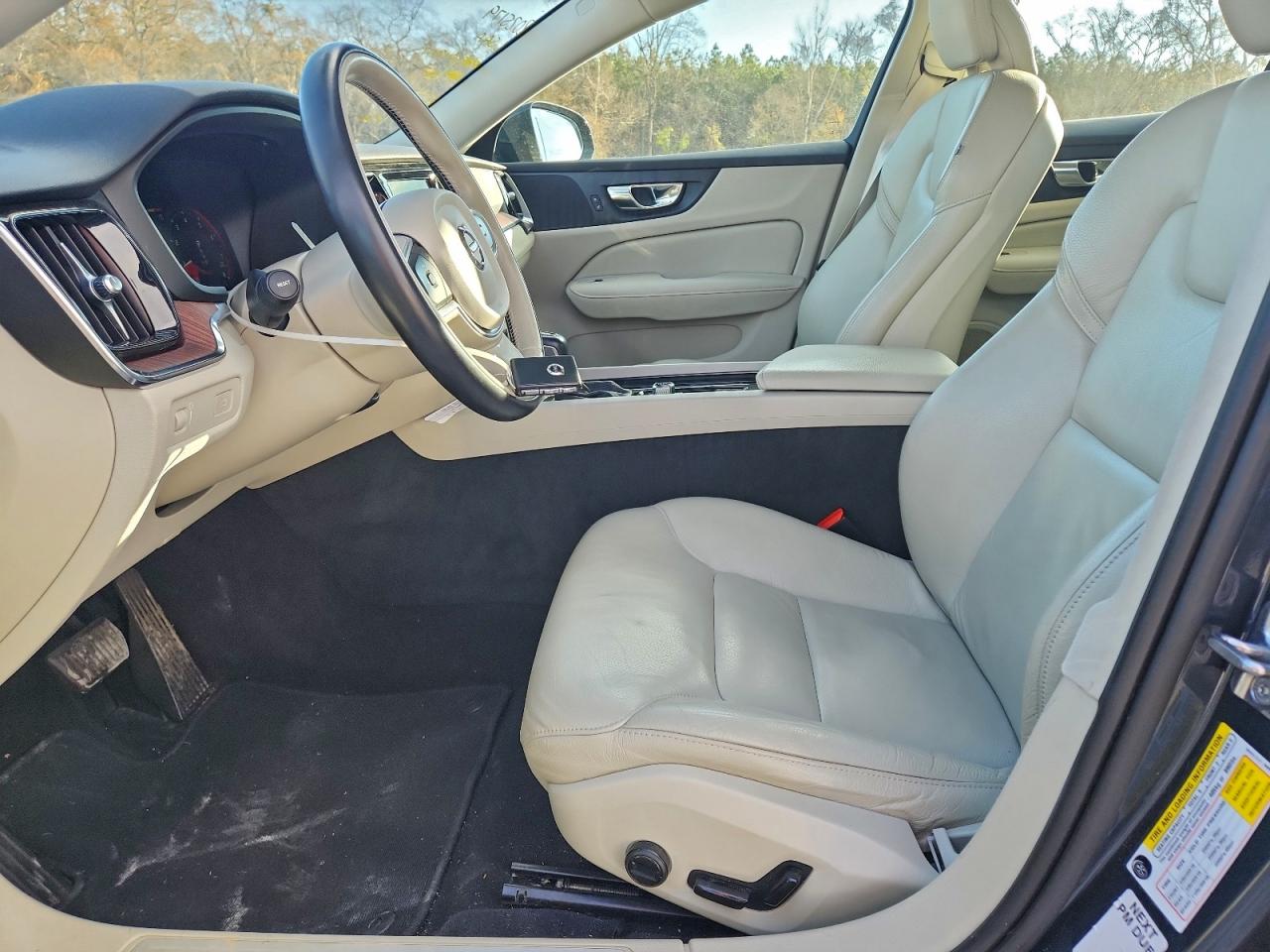 2021 VOLVO S60 T5 R-DESIGN photo 7