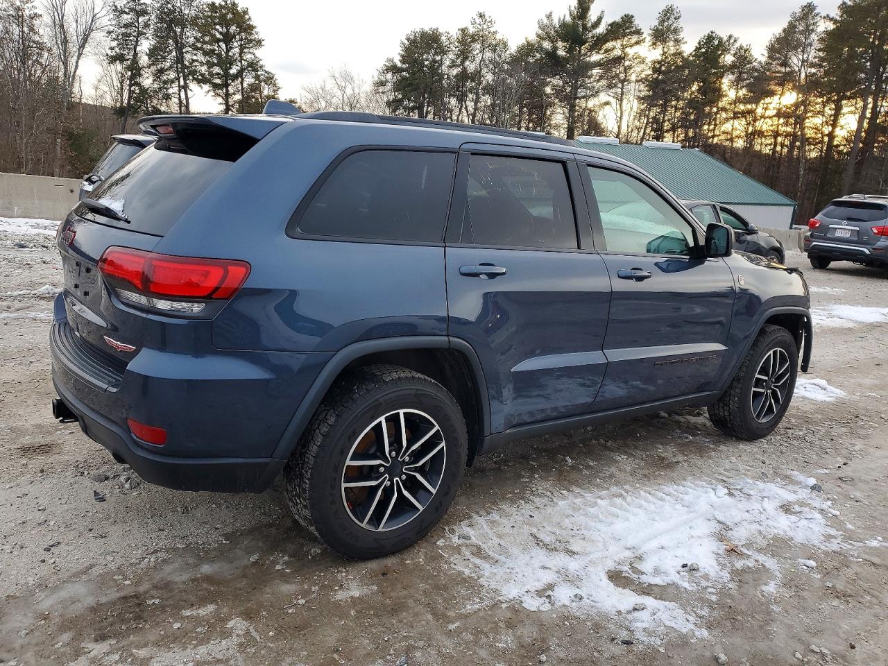 2020 JEEP GRAND CHEROKEE TRAILHAWK photo 3