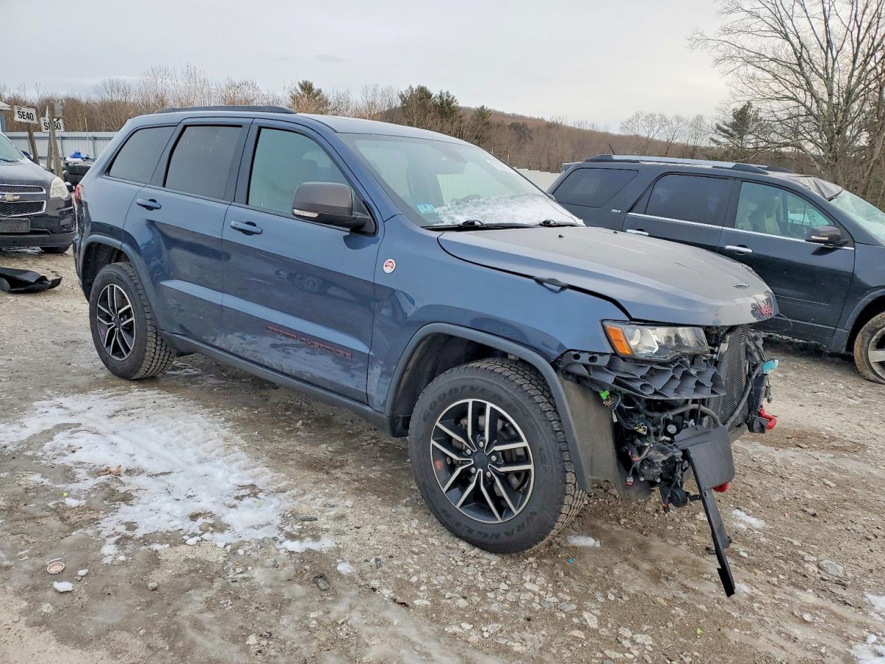 2020 JEEP GRAND CHEROKEE TRAILHAWK photo 4