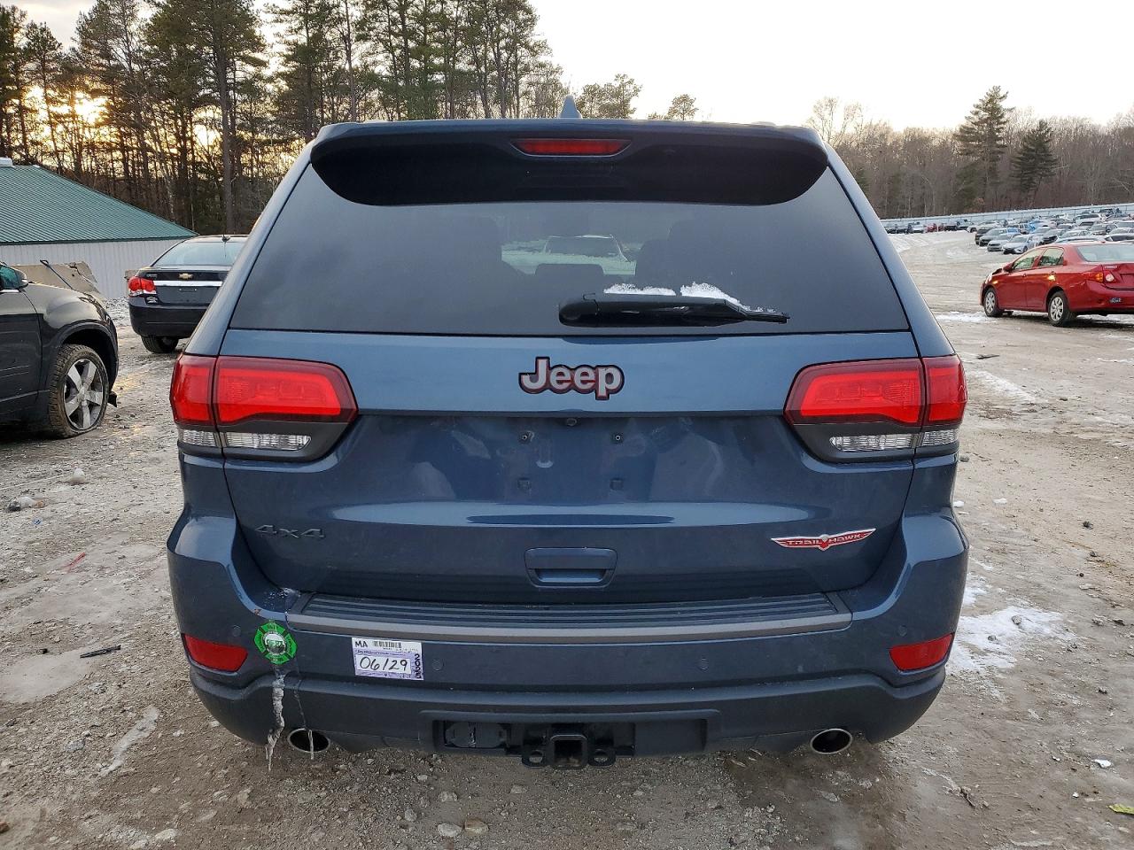 2020 JEEP GRAND CHEROKEE TRAILHAWK photo 6