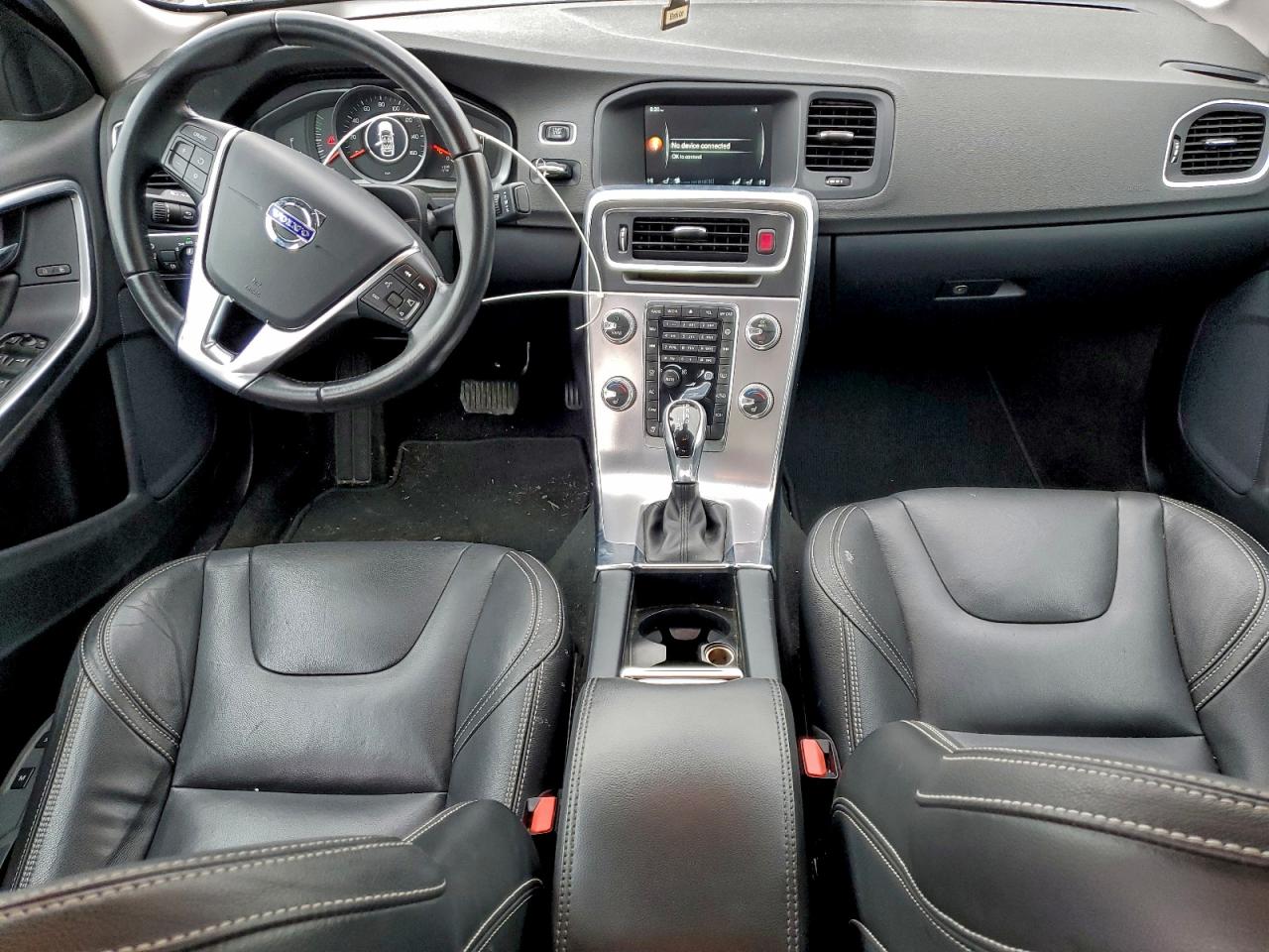 2017 VOLVO S60 DYNAMIC photo 8