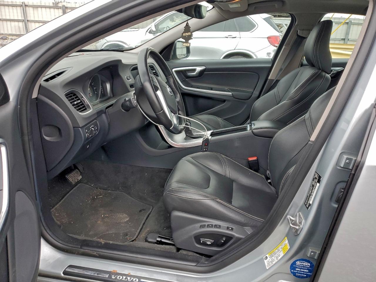 2017 VOLVO S60 DYNAMIC photo 7
