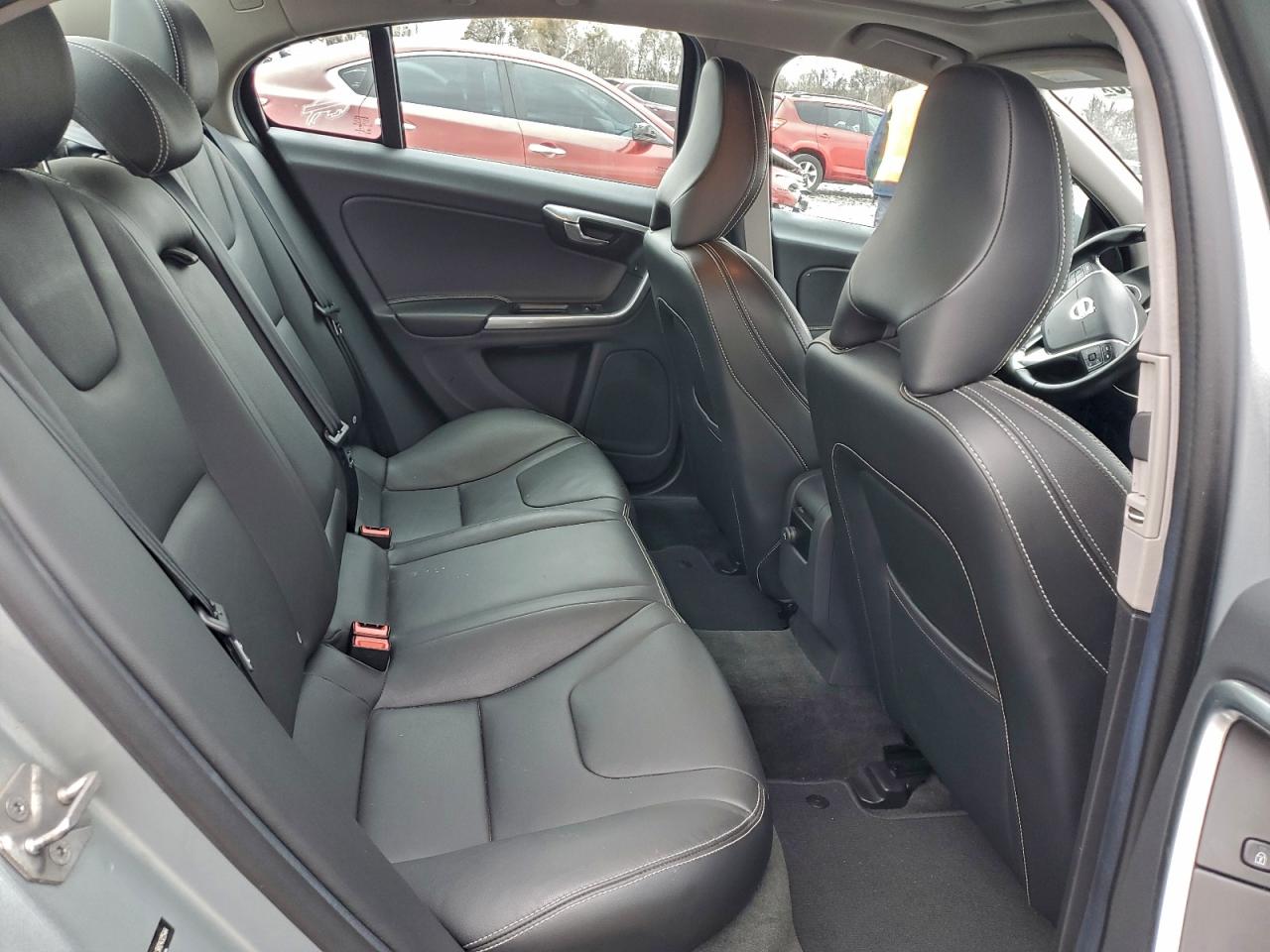 2017 VOLVO S60 DYNAMIC photo 10