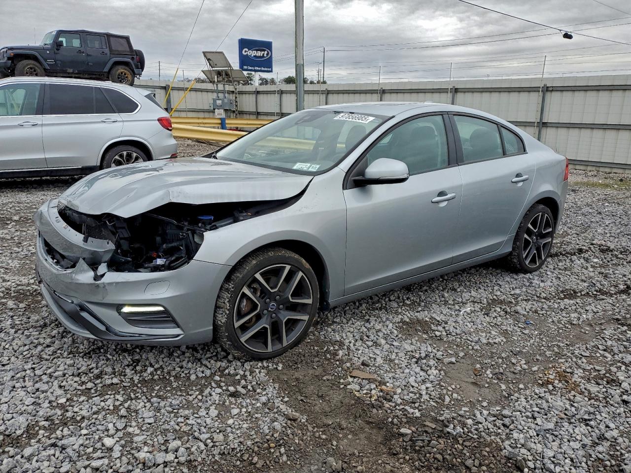 2017 VOLVO S60