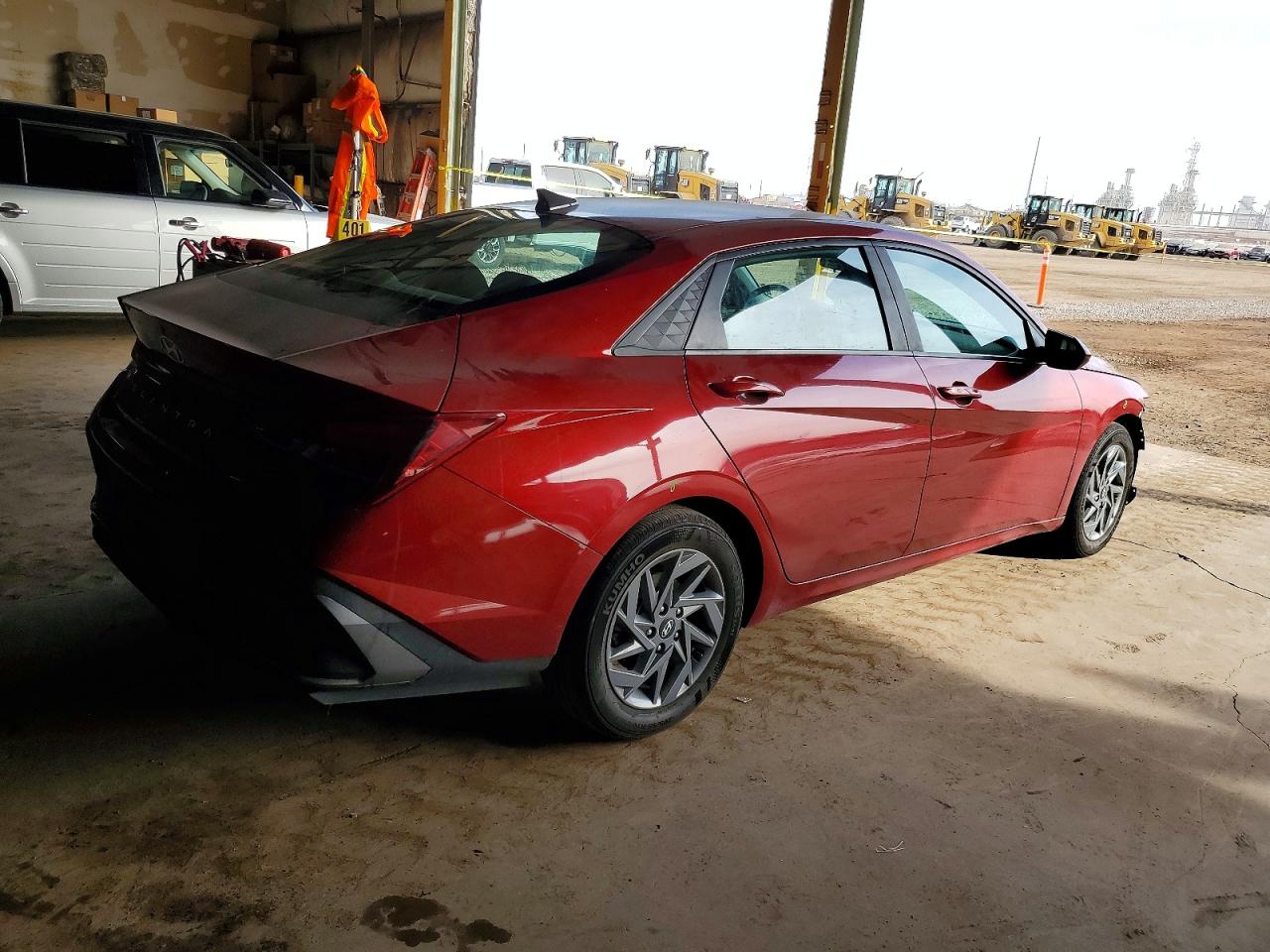 2024 HYUNDAI ELANTRA SEL photo 3
