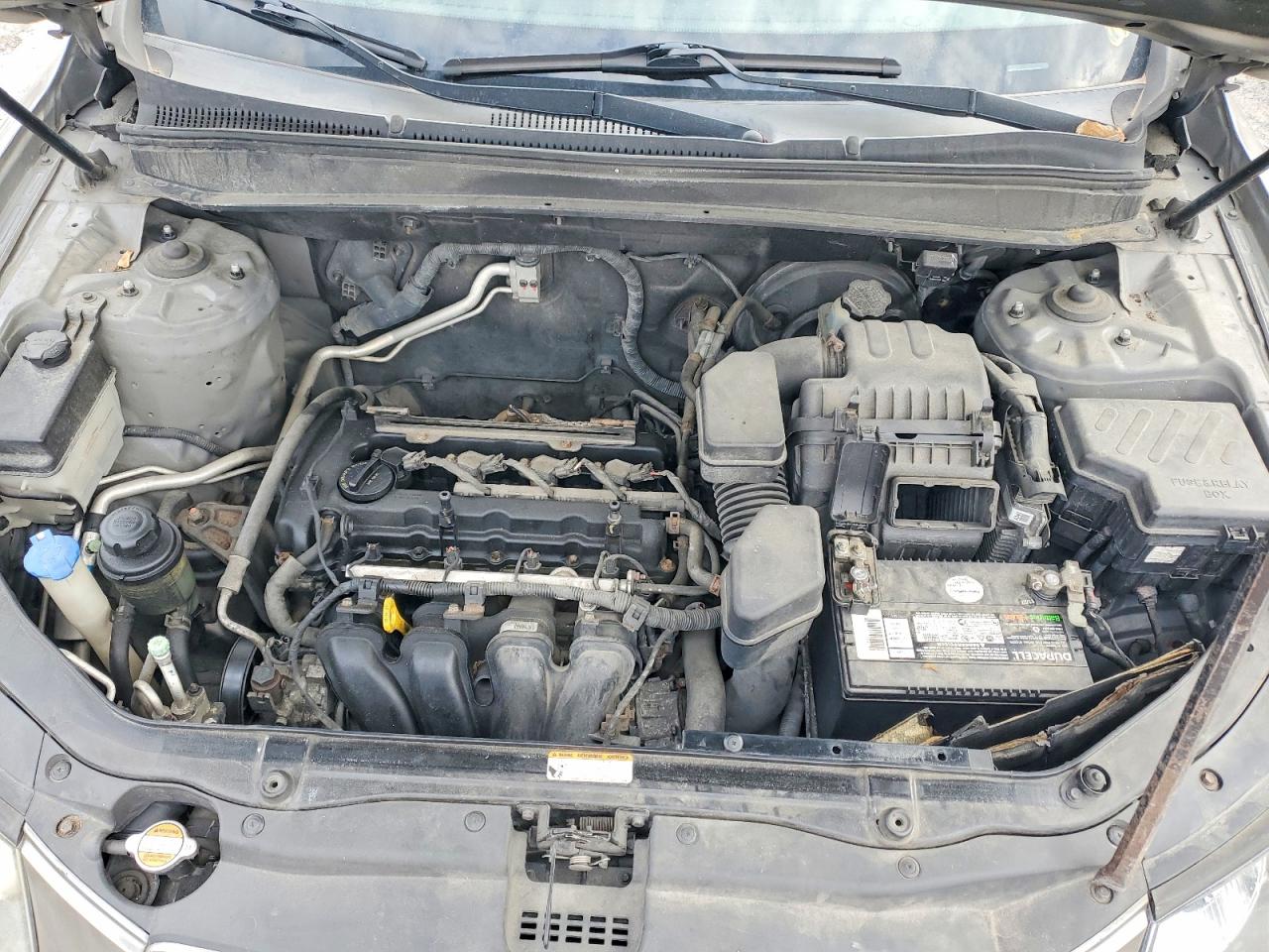 2012 HYUNDAI SANTA FE GLS photo 12