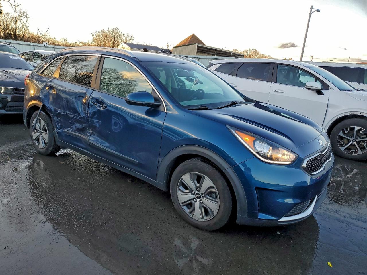 2019 KIA NIRO FE photo 4