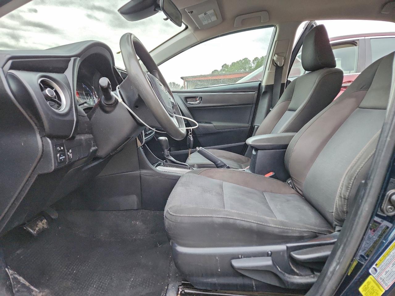 2017 TOYOTA COROLLA L photo 13