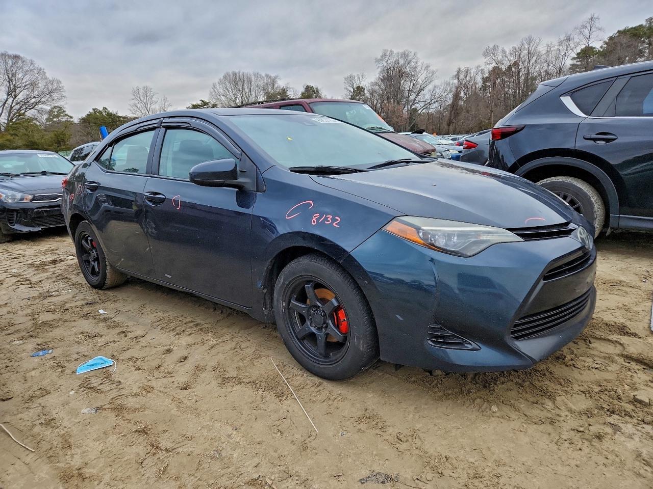 2017 TOYOTA COROLLA L photo 7