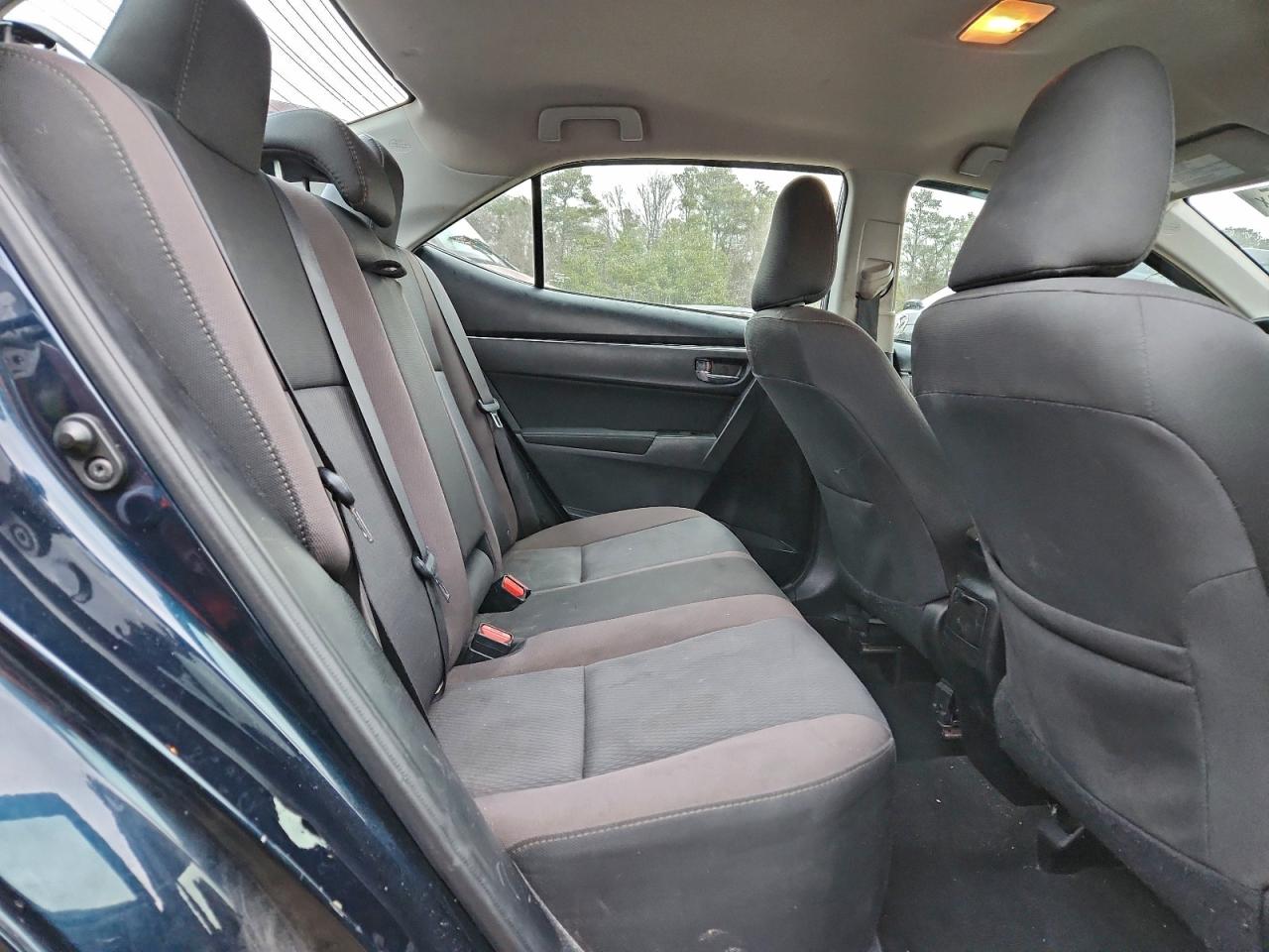 2017 TOYOTA COROLLA L photo 19