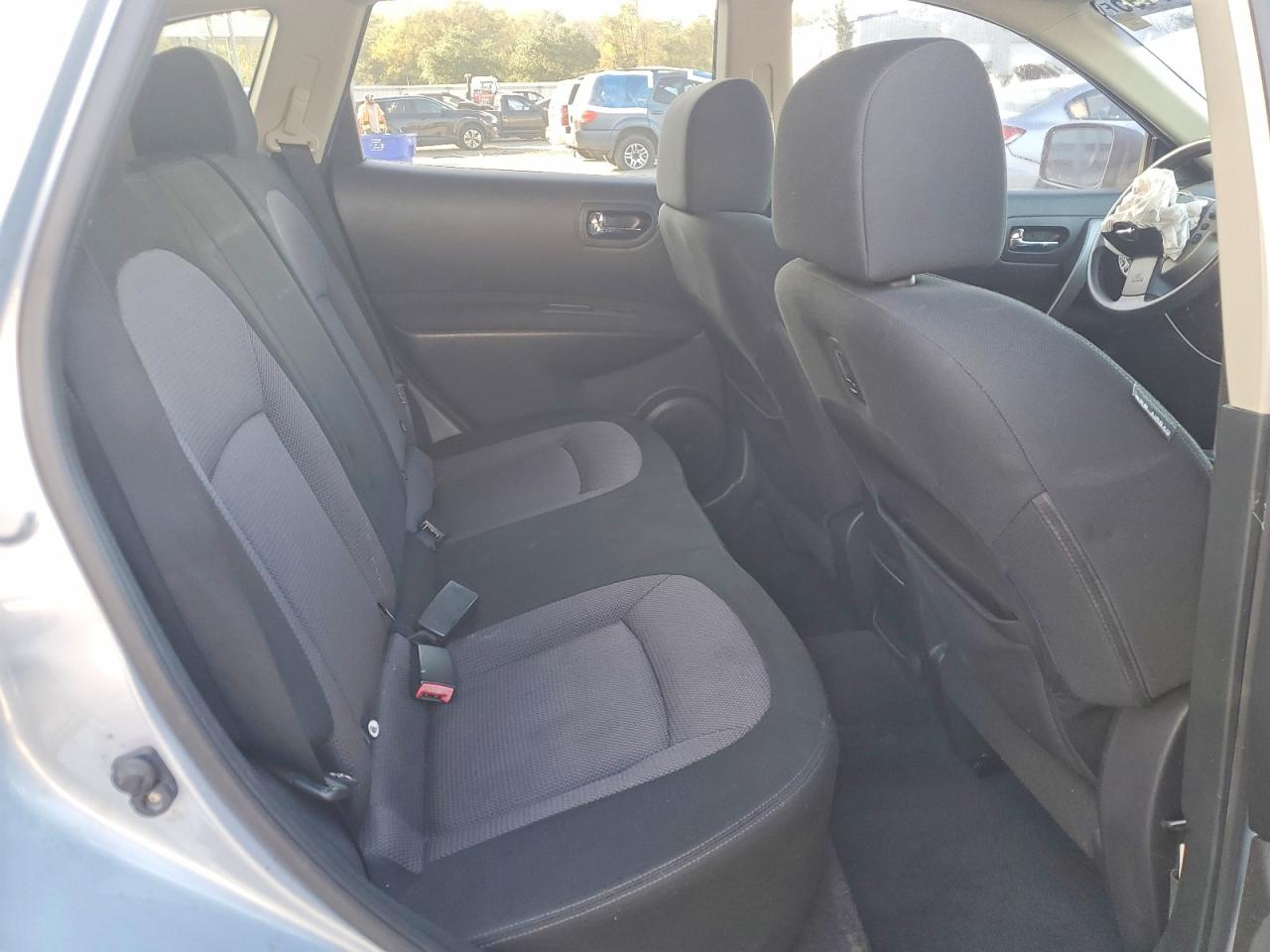2011 NISSAN ROGUE S photo 11