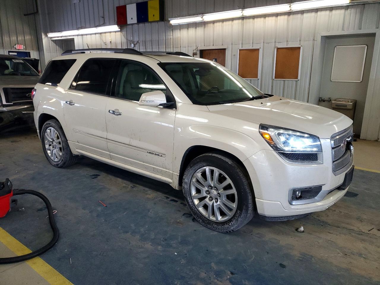 2015 GMC ACADIA DENALI photo 7