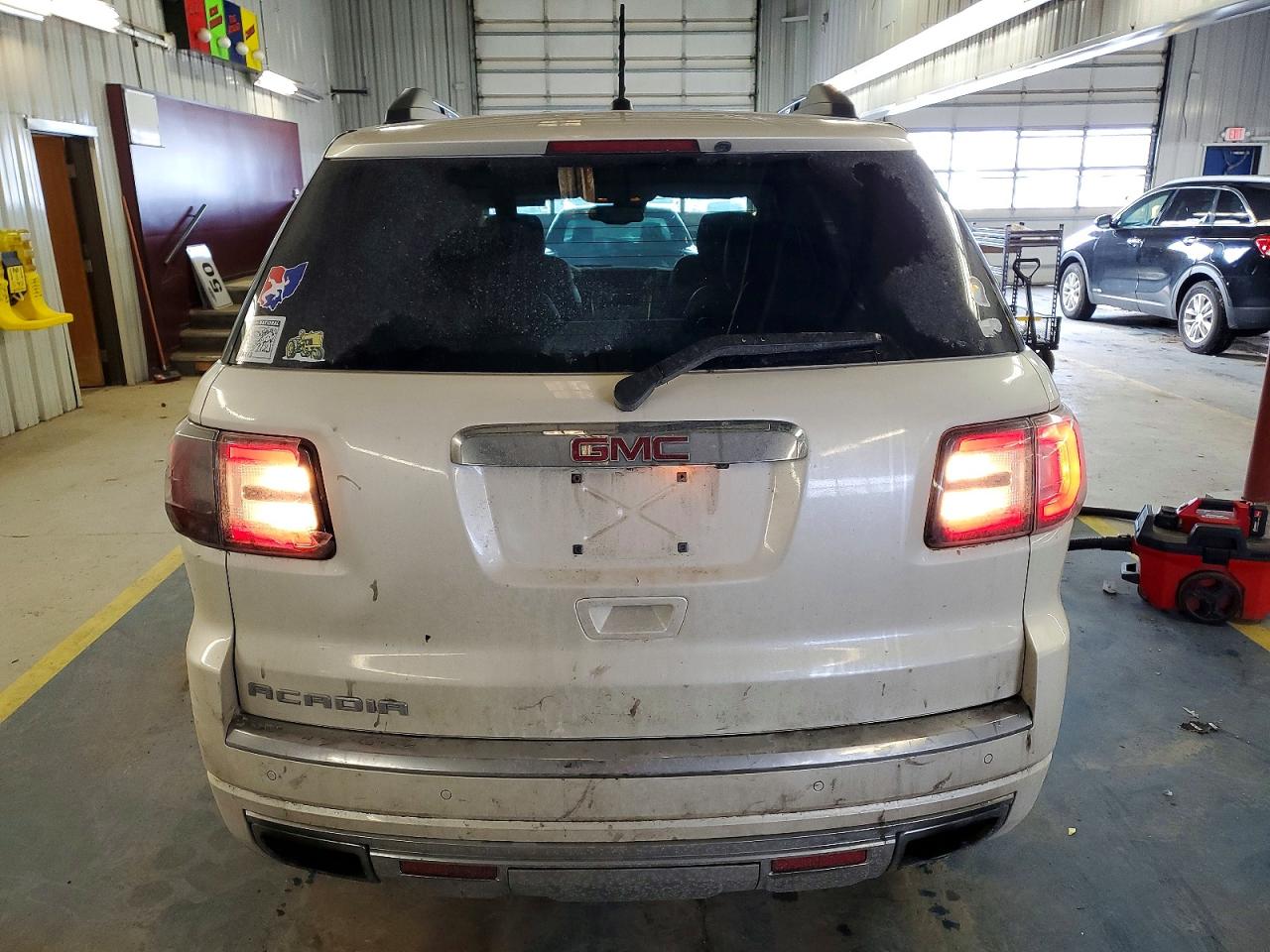 2015 GMC ACADIA DENALI photo 11