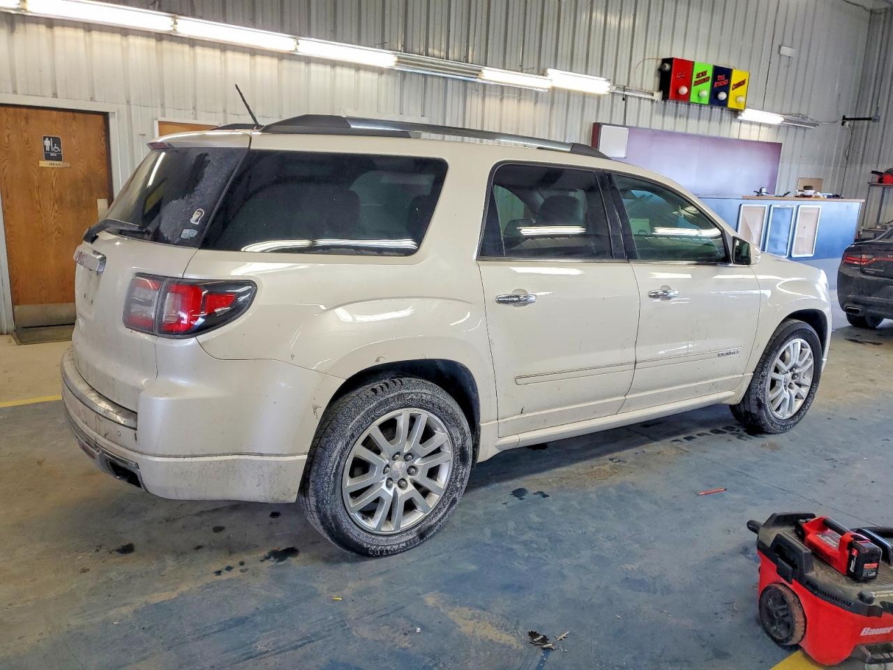 2015 GMC ACADIA DENALI photo 5