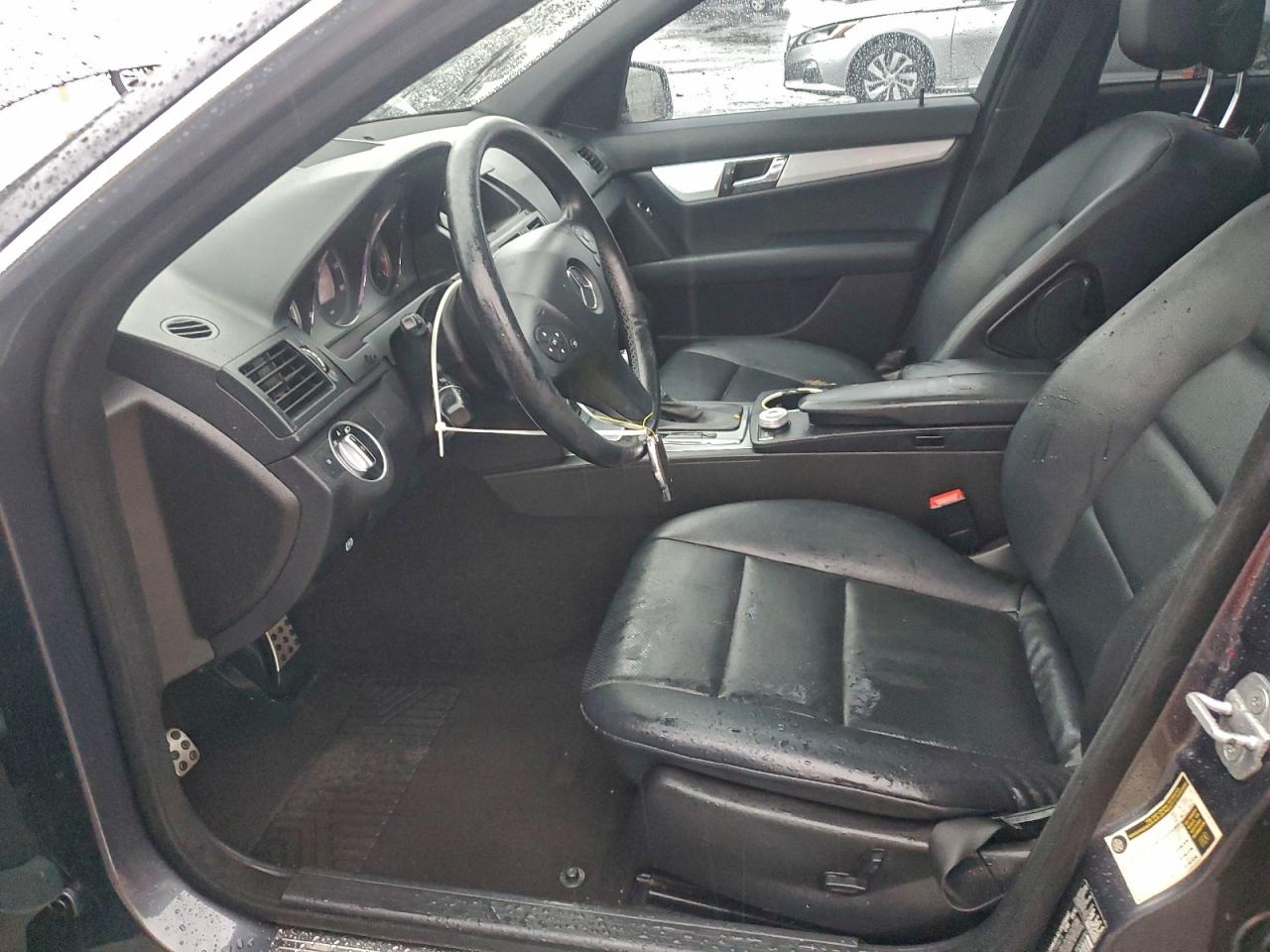 2011 MERCEDES-BENZ C 300 photo 19