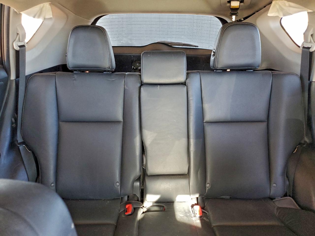 2015 TOYOTA RAV4 LIMITED photo 19