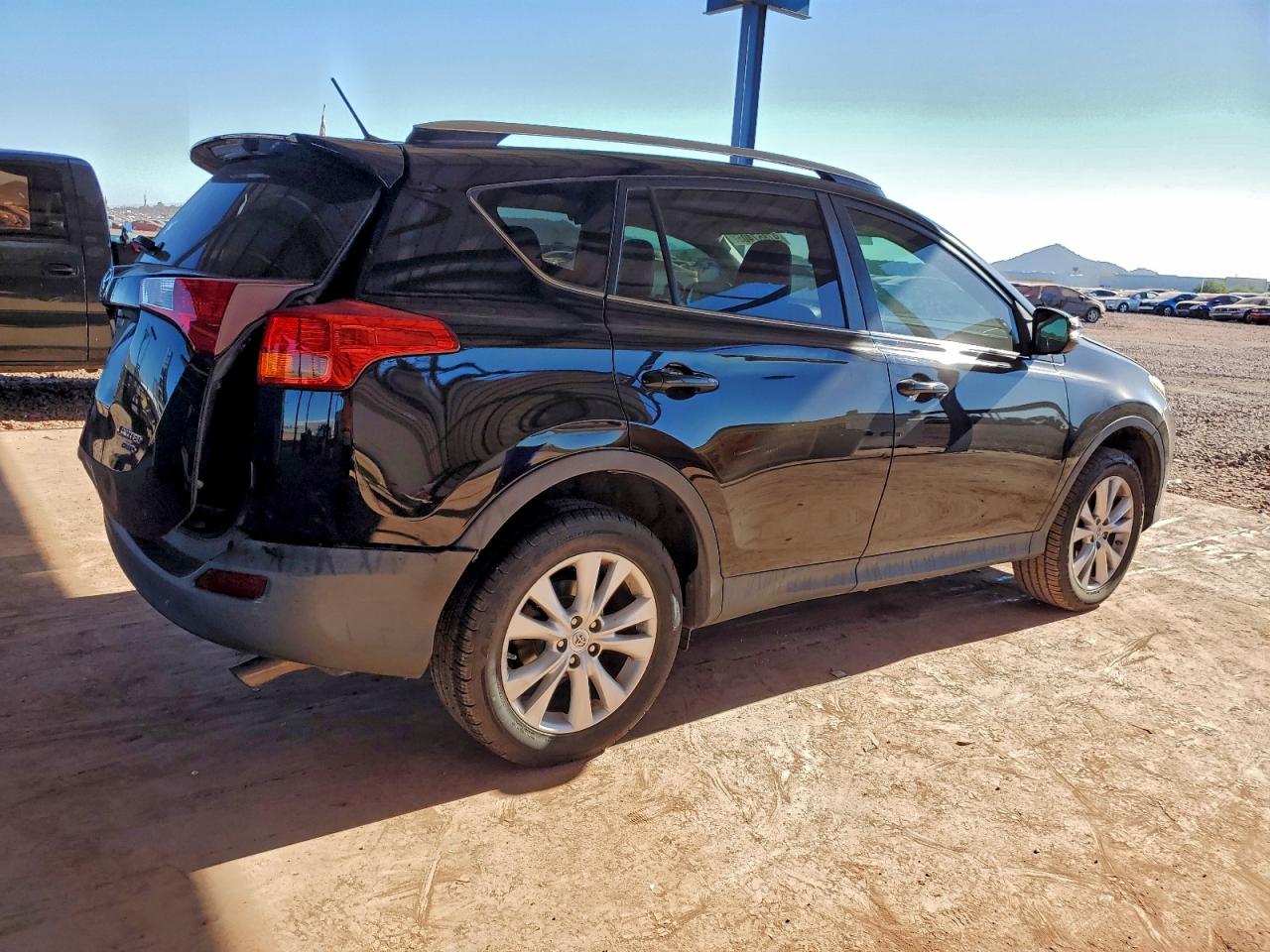 2015 TOYOTA RAV4 LIMITED photo 5