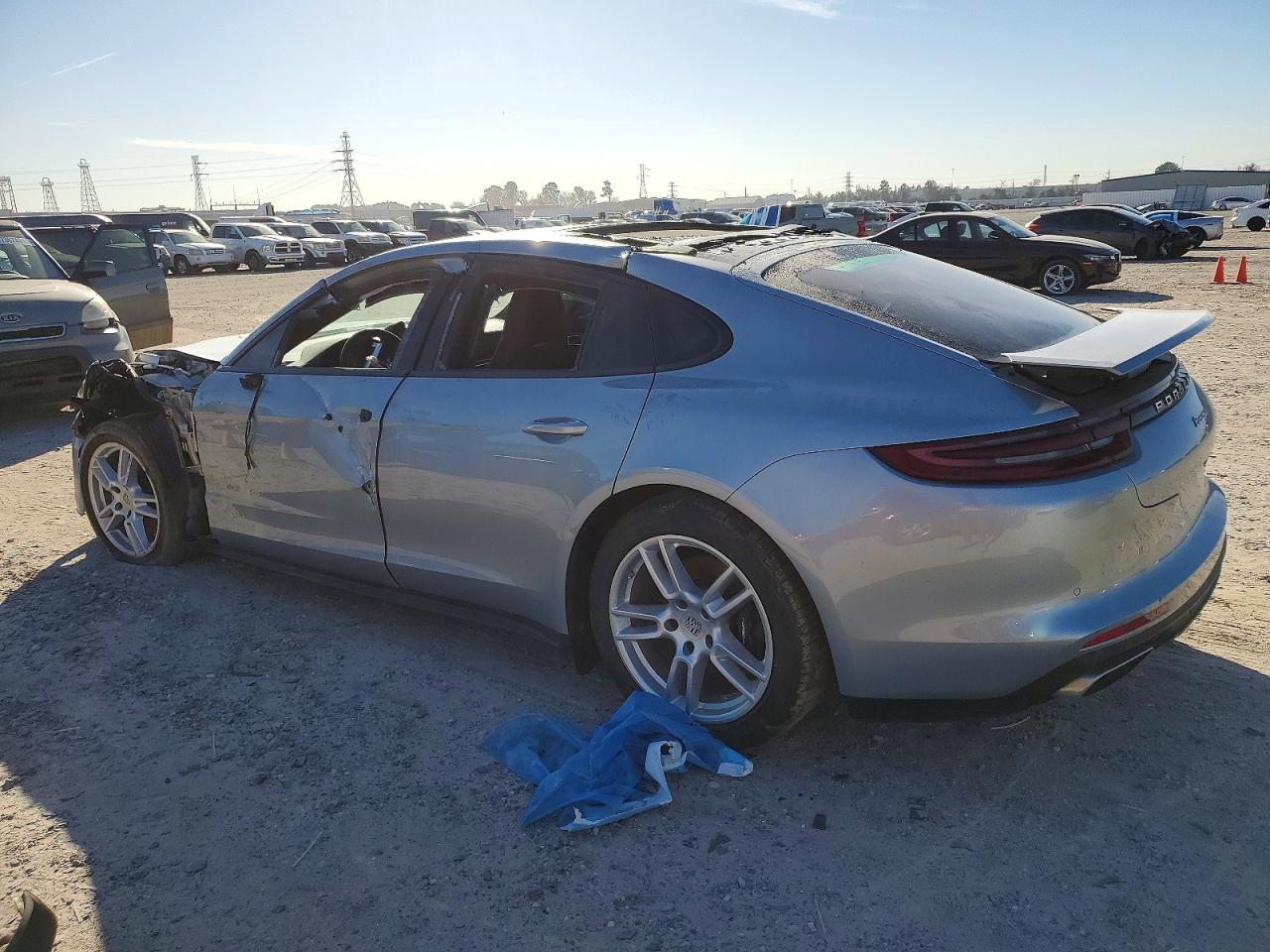 2020 PORSCHE PANAMERA BASE photo 3