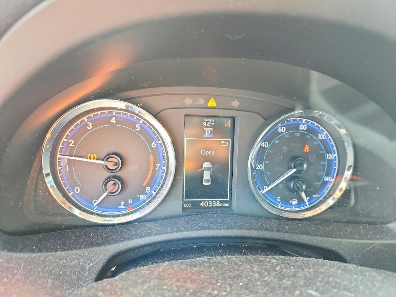 2017 TOYOTA COROLLA L photo 9