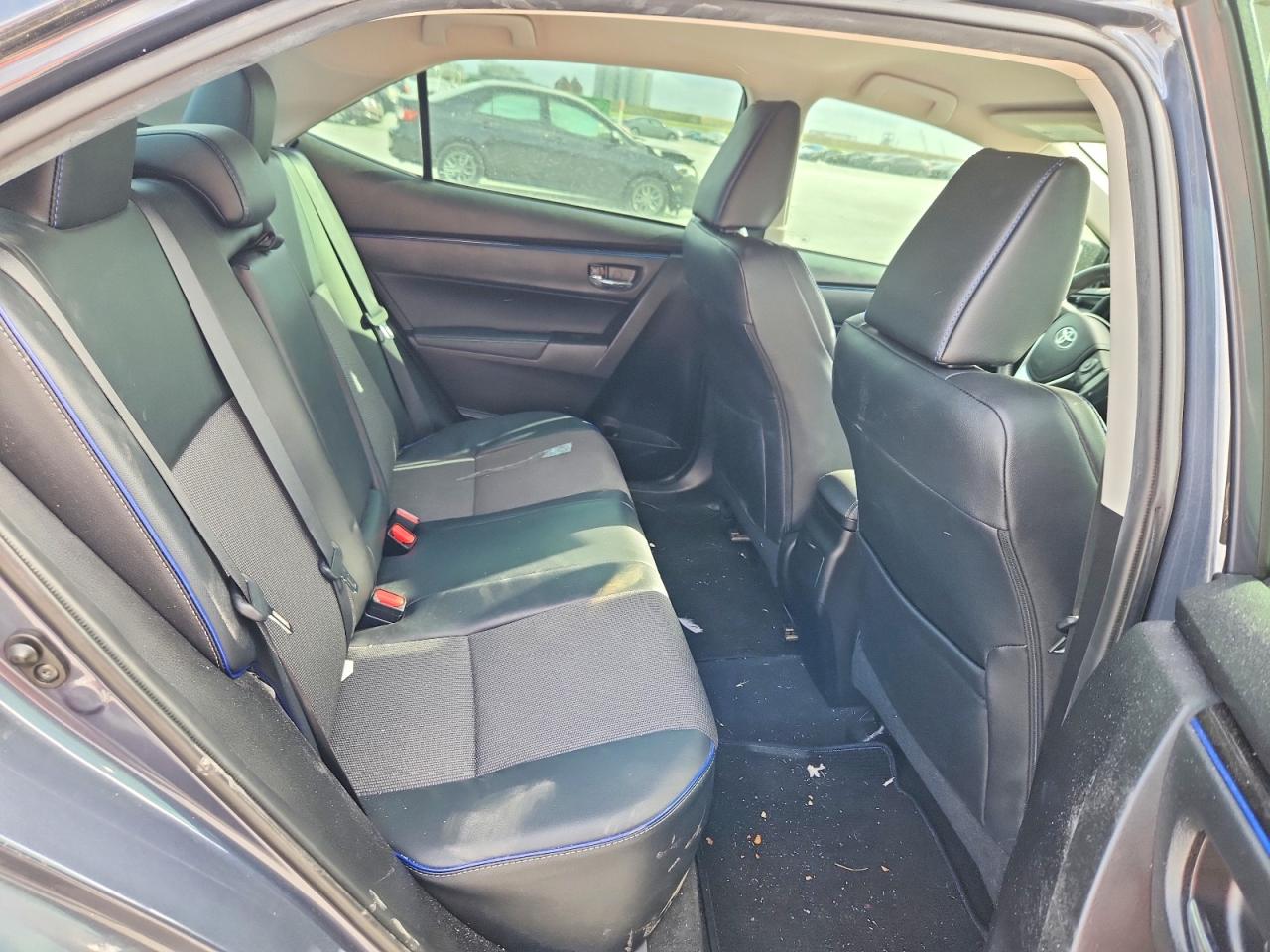 2017 TOYOTA COROLLA L photo 10