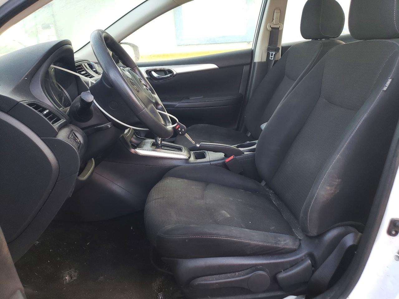 2019 NISSAN SENTRA S photo 19