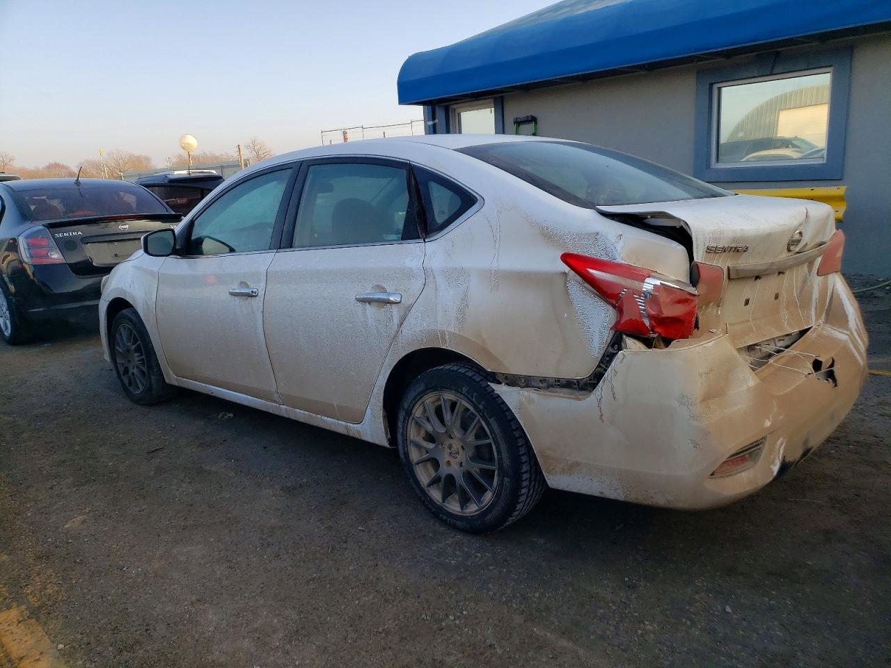 2019 NISSAN SENTRA S photo 4