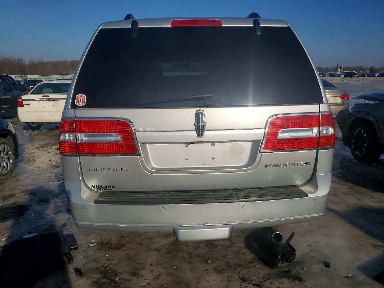 2012 LINCOLN NAVIGATOR photo 6