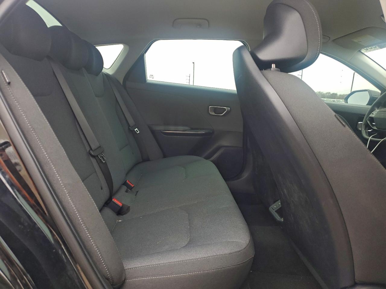 2025 KIA K4 LX photo 10