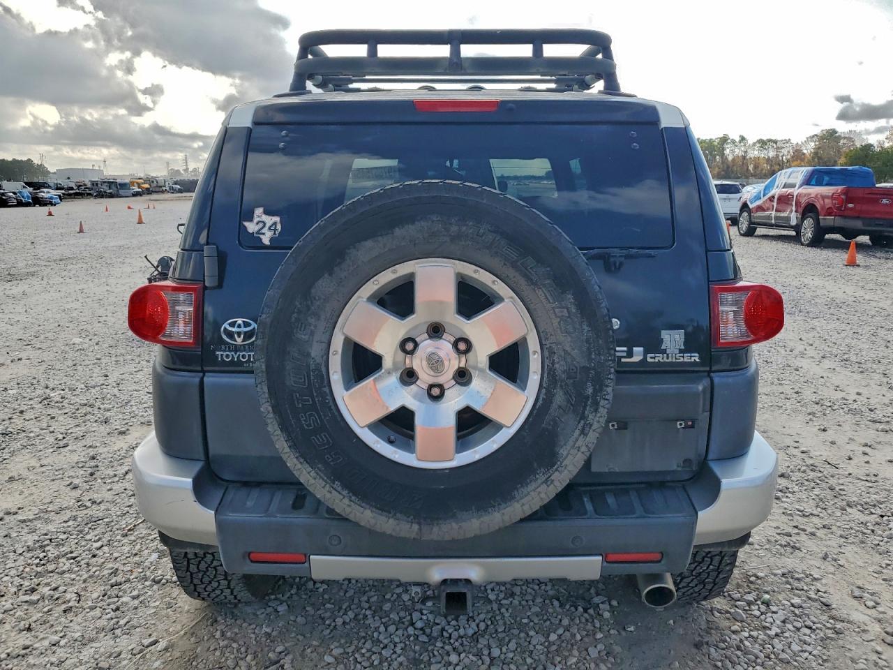 2007 TOYOTA FJ CRUISER photo 11