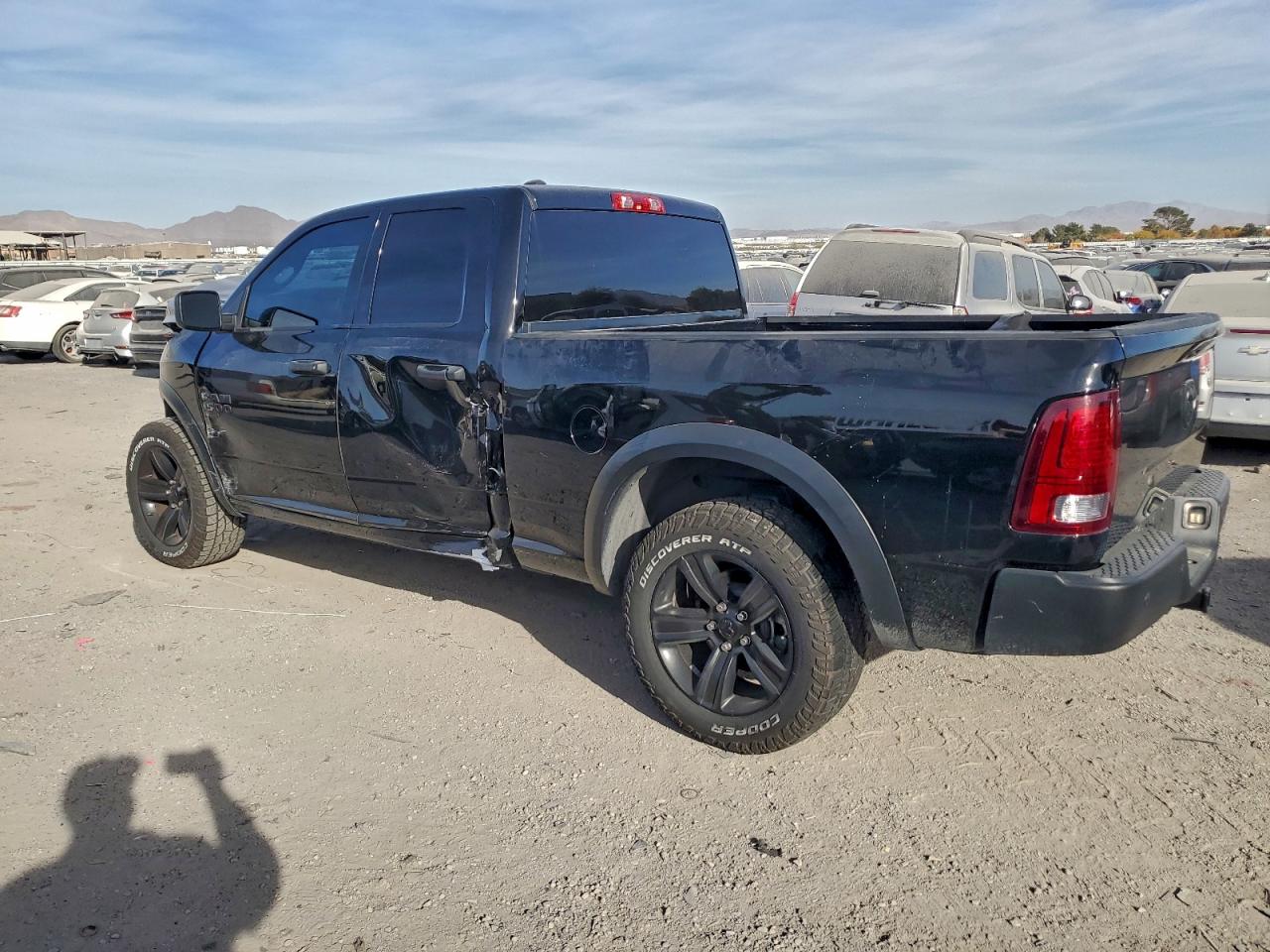 2021 RAM 1500 CLASSIC SLT photo 2